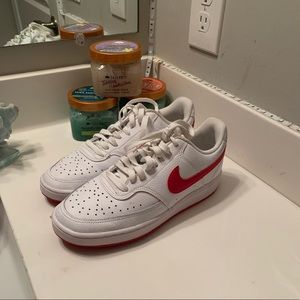 NIKE RED BOTTOM COURT BOROUGHS